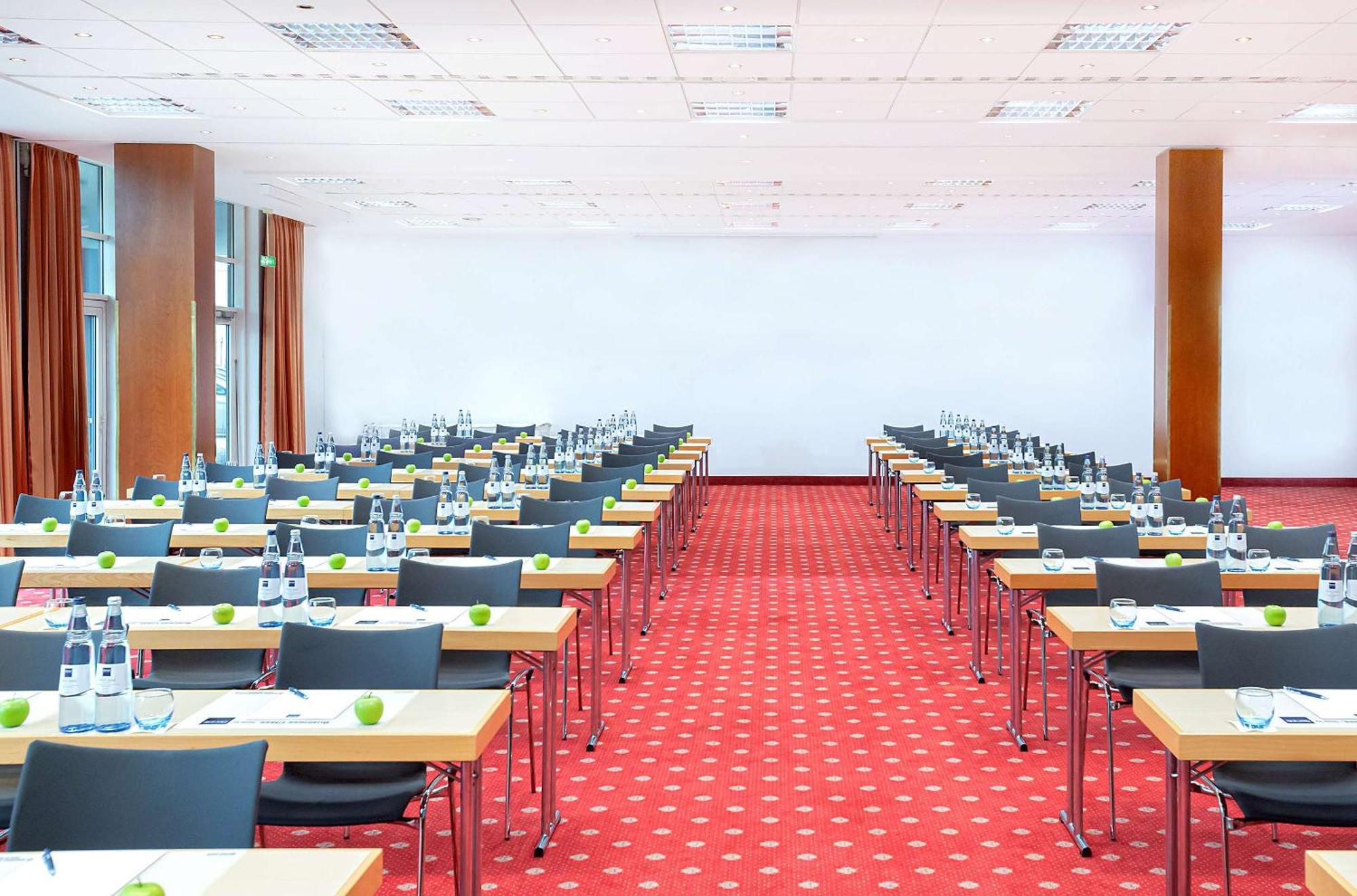 Dorint Hotel Lipcse Kültér fotó